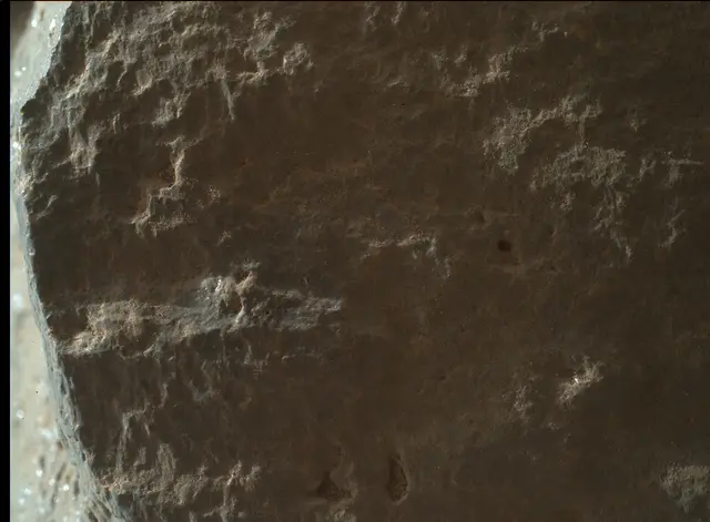 Sol 2016: Mars Hand Lens Imager (MAHLI)