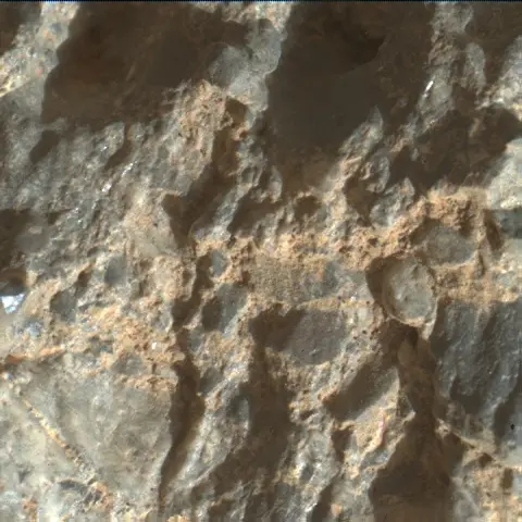 Sol 2016: Mars Hand Lens Imager (MAHLI)