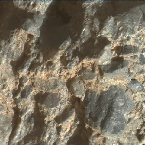 Sol 2016: Mars Hand Lens Imager (MAHLI)