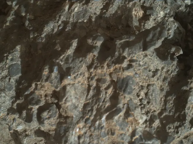 Sol 2016: Mars Hand Lens Imager (MAHLI)