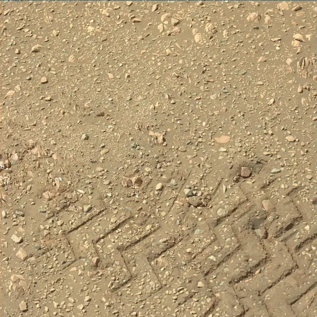 Sol 2017: Mast Camera (Mastcam)