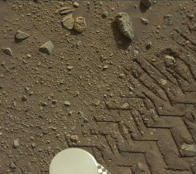 Sol 2017: Mast Camera (Mastcam)