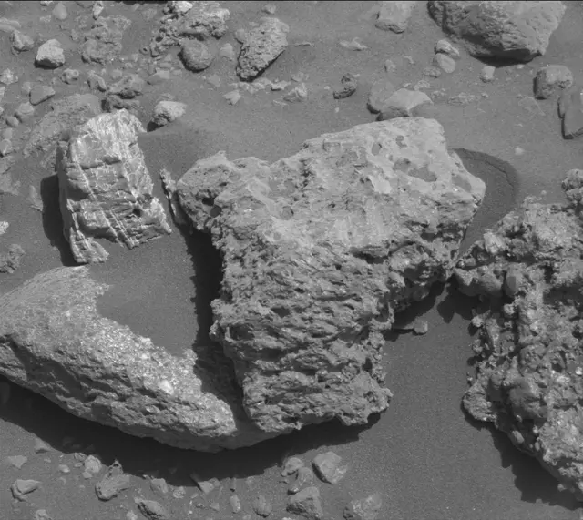 Sol 2018: Mast Camera (Mastcam)