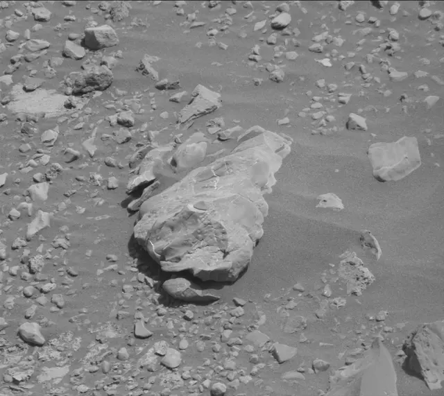 Sol 2018: Mast Camera (Mastcam)