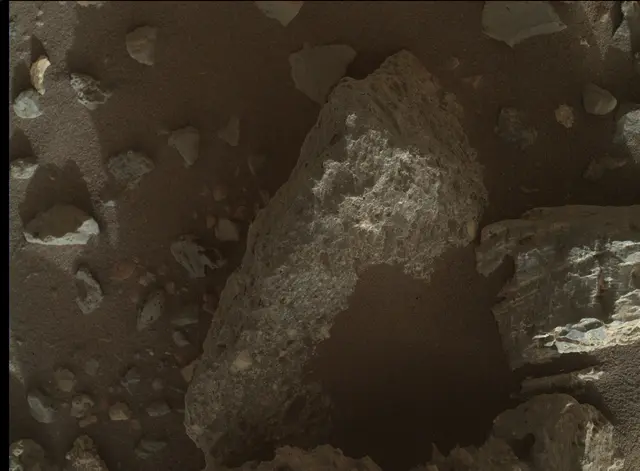 Sol 2018: Mars Hand Lens Imager (MAHLI)