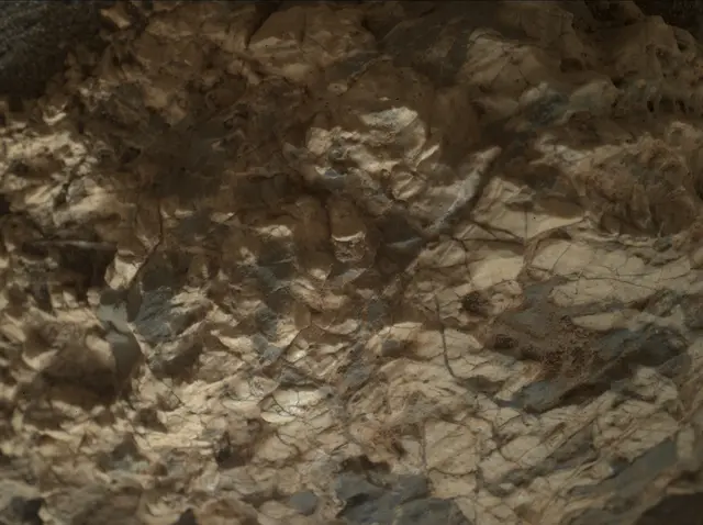 Sol 2018: Mars Hand Lens Imager (MAHLI)