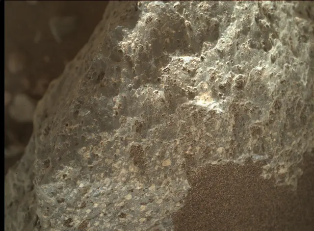 Sol 2018: Mars Hand Lens Imager (MAHLI)