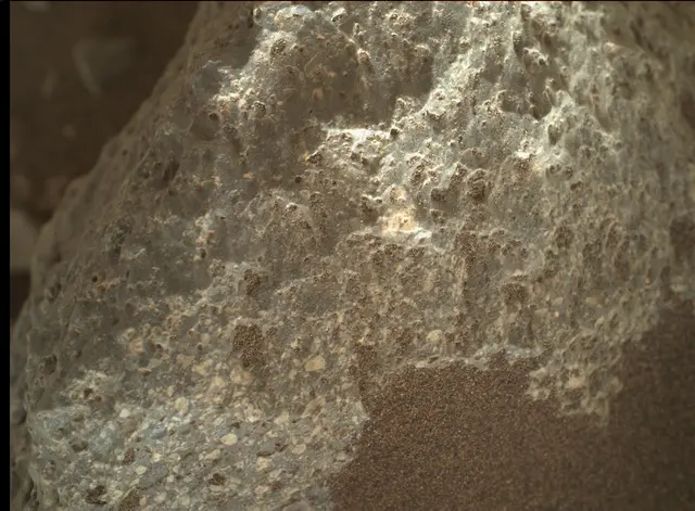 Sol 2018: Mars Hand Lens Imager (MAHLI)