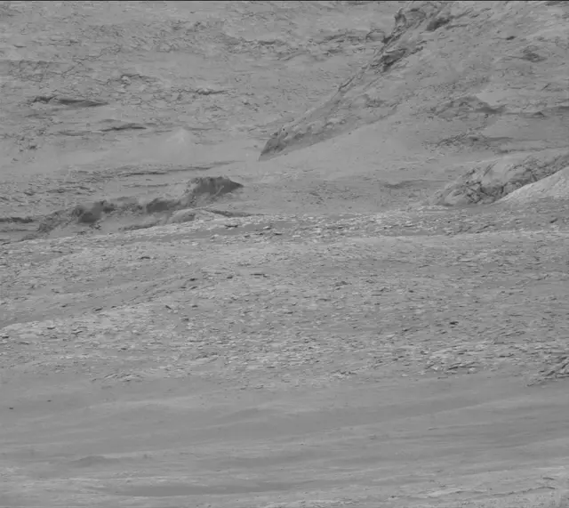 Sol 2019: Mast Camera (Mastcam)