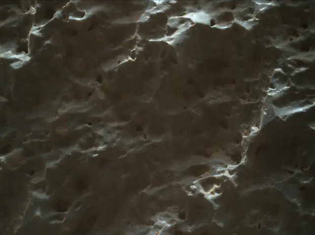 Sol 2019: Mars Hand Lens Imager (MAHLI)
