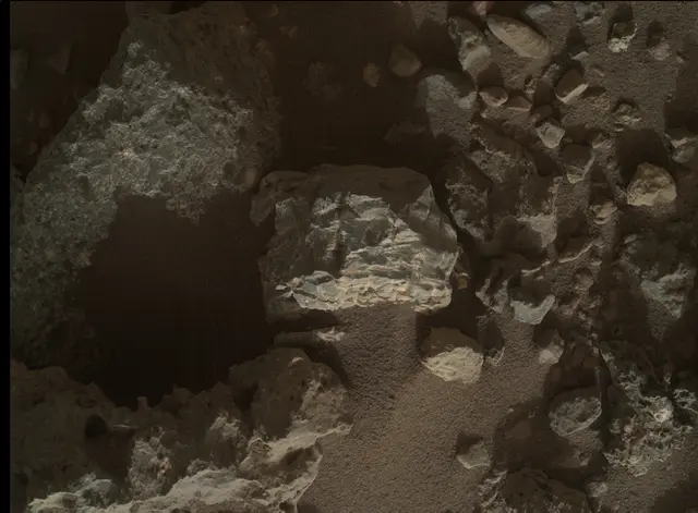 Sol 2019: Mars Hand Lens Imager (MAHLI)