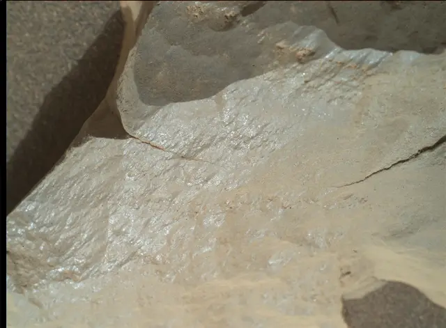 Sol 2019: Mars Hand Lens Imager (MAHLI)