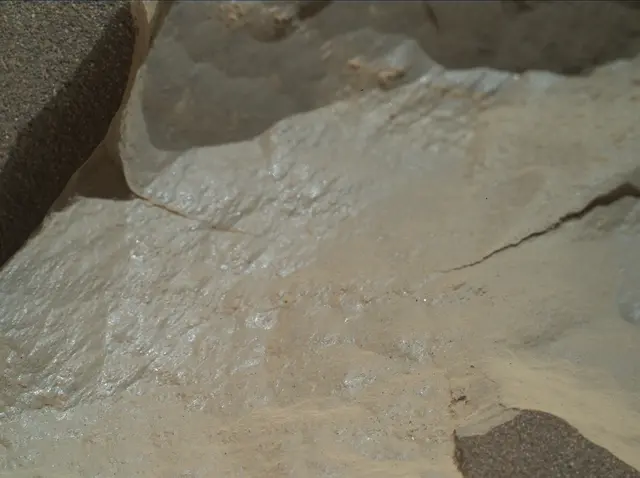 Sol 2019: Mars Hand Lens Imager (MAHLI)