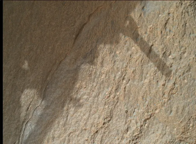 Sol 2019: Mars Hand Lens Imager (MAHLI)