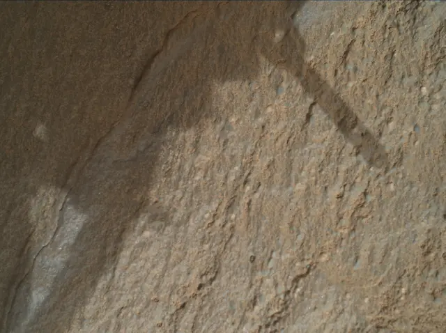 Sol 2019: Mars Hand Lens Imager (MAHLI)