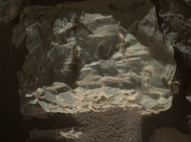 Sol 2019: Mars Hand Lens Imager (MAHLI)