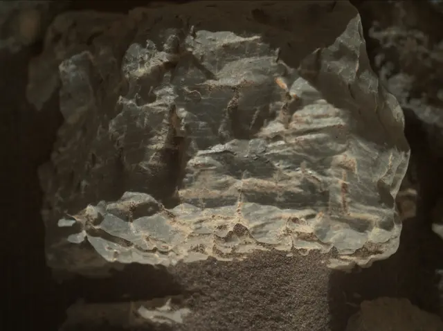Sol 2019: Mars Hand Lens Imager (MAHLI)