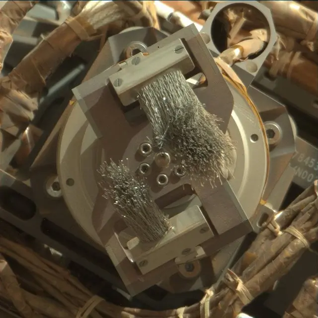 Sol 2022: Mast Camera (Mastcam)