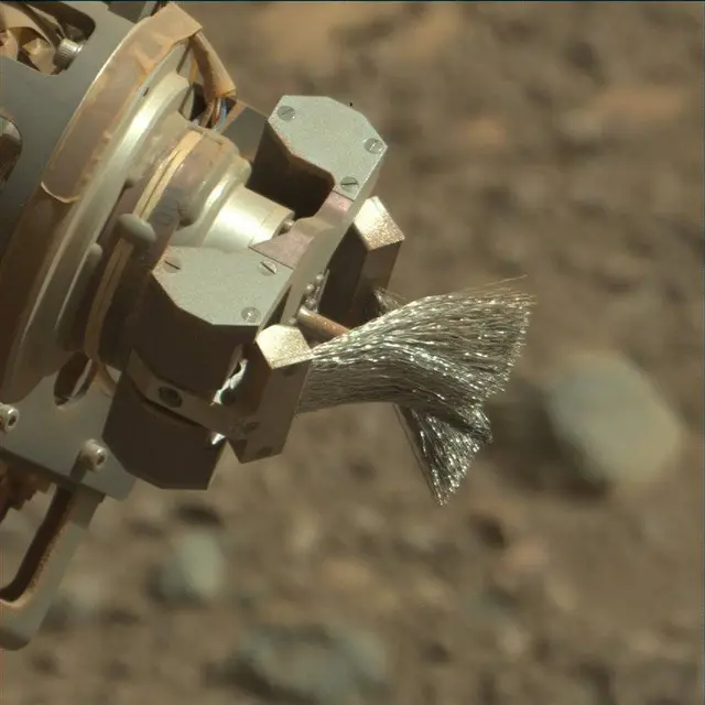Sol 2022: Mast Camera (Mastcam)