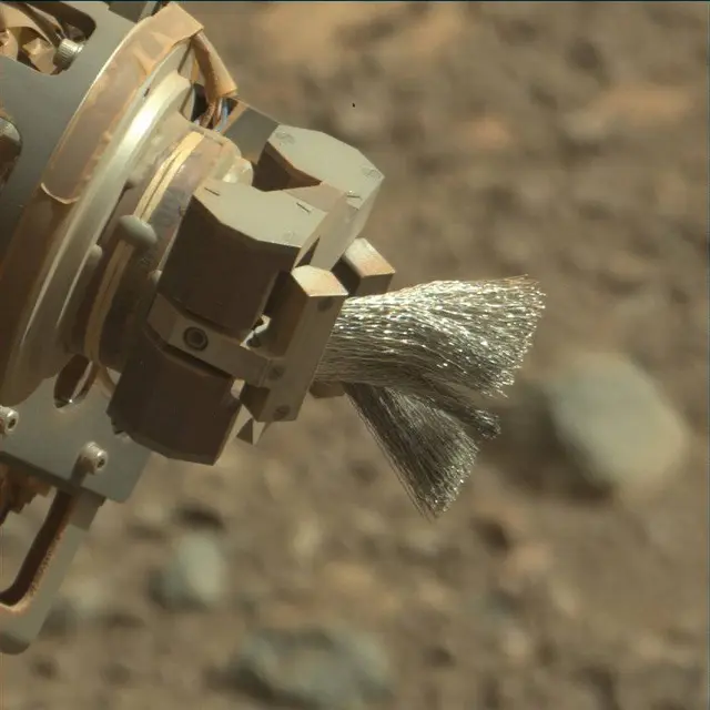 Sol 2022: Mast Camera (Mastcam)