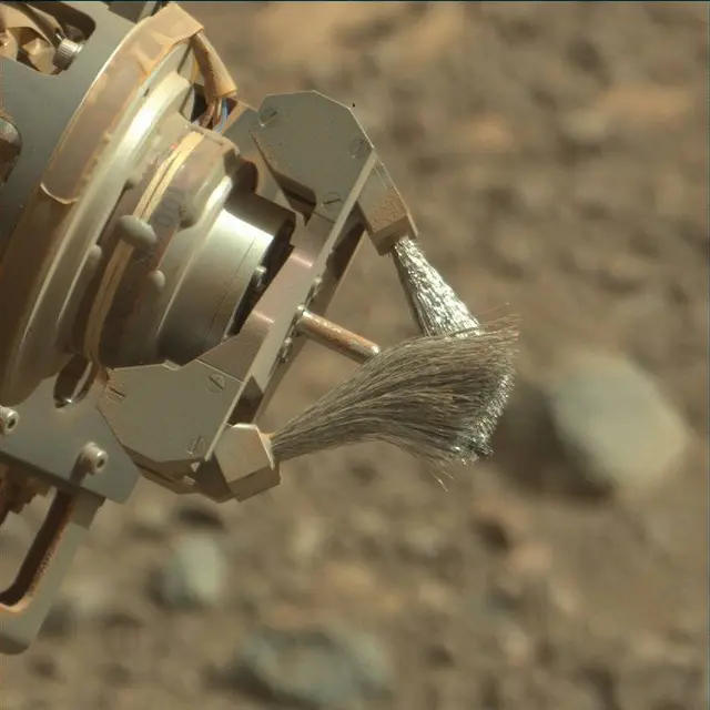 Sol 2022: Mast Camera (Mastcam)