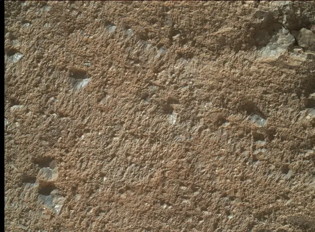 Sol 2022: Mars Hand Lens Imager (MAHLI)
