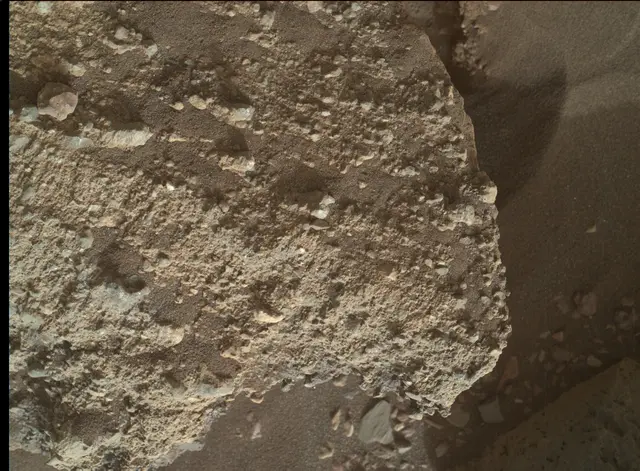 Sol 2022: Mars Hand Lens Imager (MAHLI)