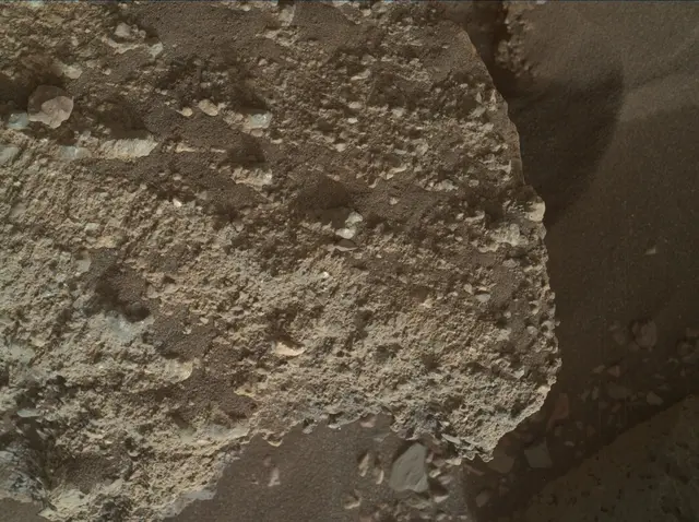 Sol 2022: Mars Hand Lens Imager (MAHLI)