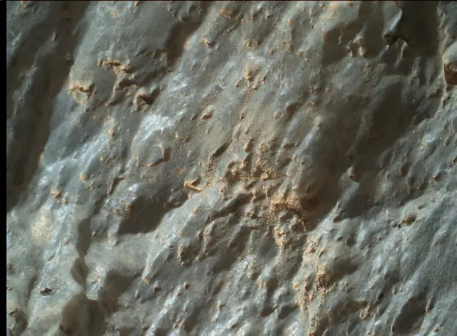Sol 2022: Mars Hand Lens Imager (MAHLI)