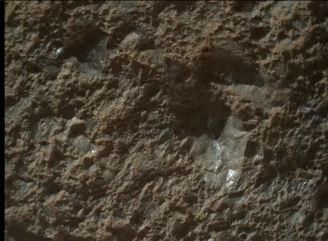 Sol 2022: Mars Hand Lens Imager (MAHLI)