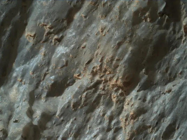 Sol 2022: Mars Hand Lens Imager (MAHLI)