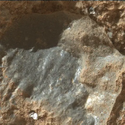 Sol 2022: Mars Hand Lens Imager (MAHLI)