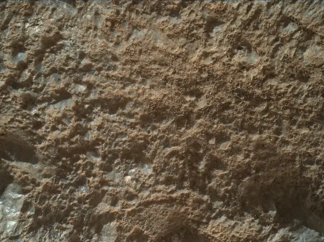 Sol 2022: Mars Hand Lens Imager (MAHLI)