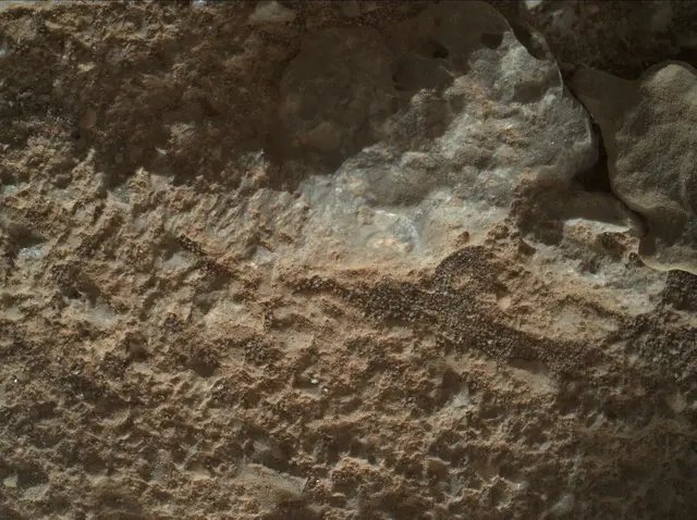 Sol 2022: Mars Hand Lens Imager (MAHLI)