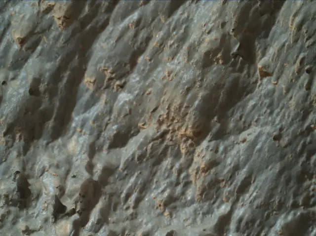 Sol 2022: Mars Hand Lens Imager (MAHLI)