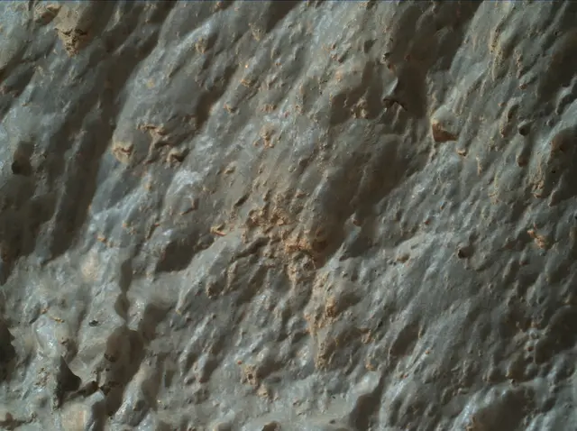 Sol 2022: Mars Hand Lens Imager (MAHLI)