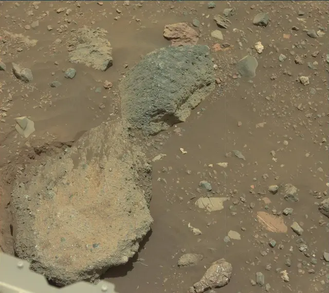 Sol 2023: Mast Camera (Mastcam)