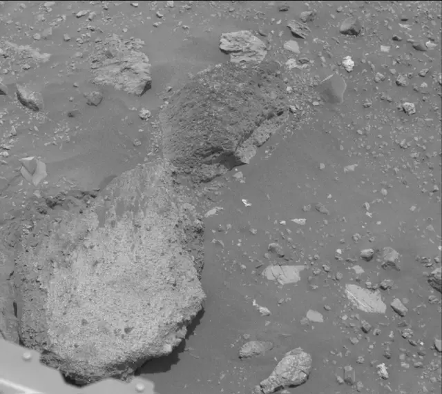 Sol 2023: Mast Camera (Mastcam)
