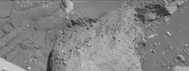 Sol 2023: Mast Camera (Mastcam)