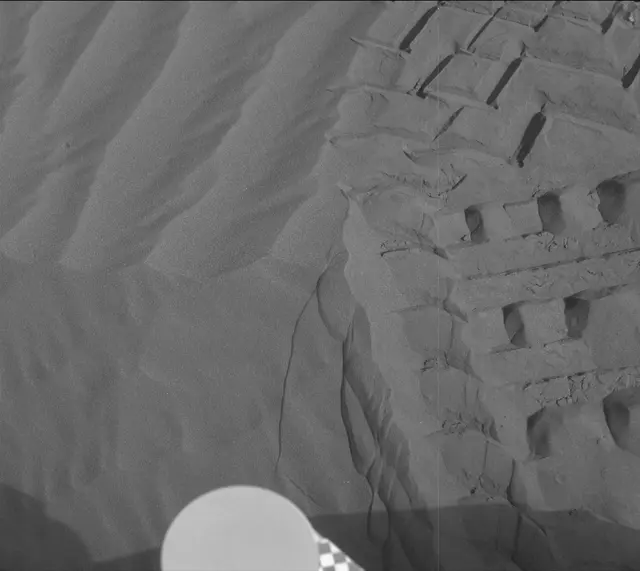 Sol 2023: Mast Camera (Mastcam)