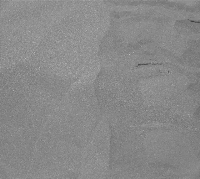 Sol 2025: Mast Camera (Mastcam)