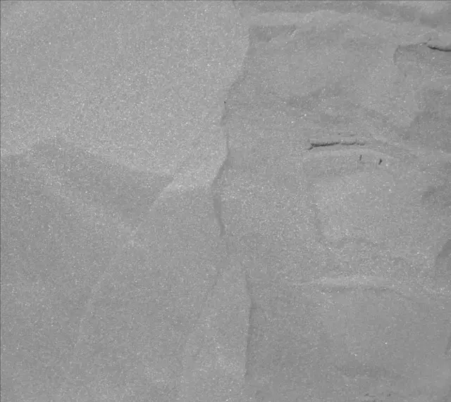 Sol 2025: Mast Camera (Mastcam)