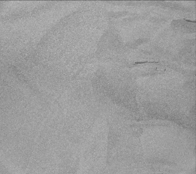 Sol 2025: Mast Camera (Mastcam)