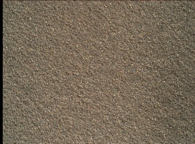 Sol 2025: Mars Hand Lens Imager (MAHLI)