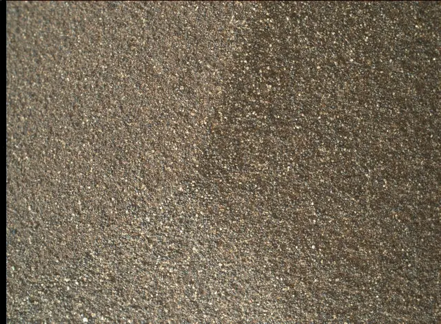 Sol 2025: Mars Hand Lens Imager (MAHLI)