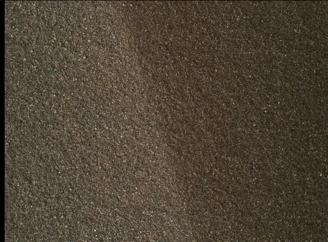 Sol 2025: Mars Hand Lens Imager (MAHLI)