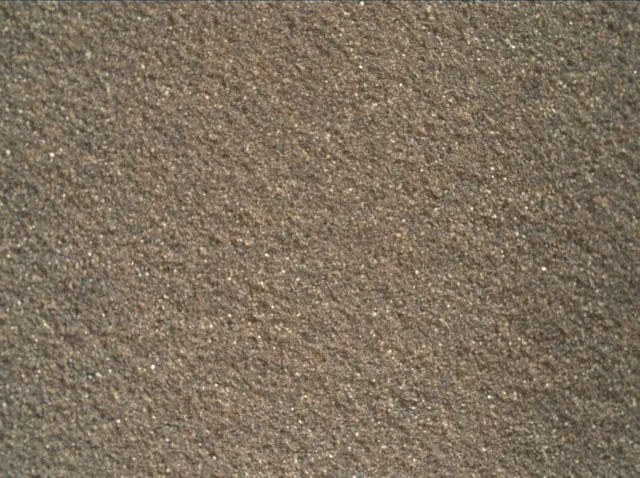 Sol 2025: Mars Hand Lens Imager (MAHLI)