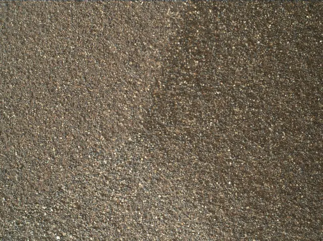 Sol 2025: Mars Hand Lens Imager (MAHLI)