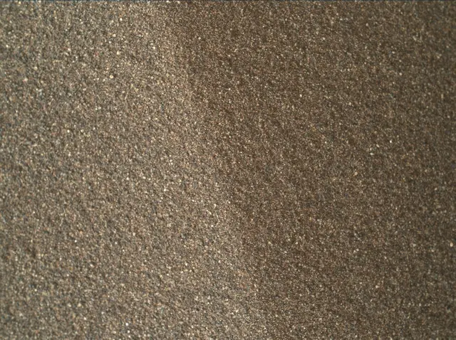 Sol 2025: Mars Hand Lens Imager (MAHLI)