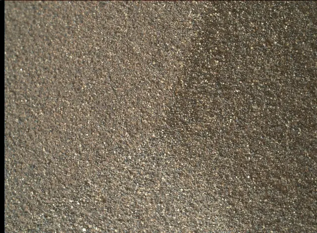Sol 2025: Mars Hand Lens Imager (MAHLI)